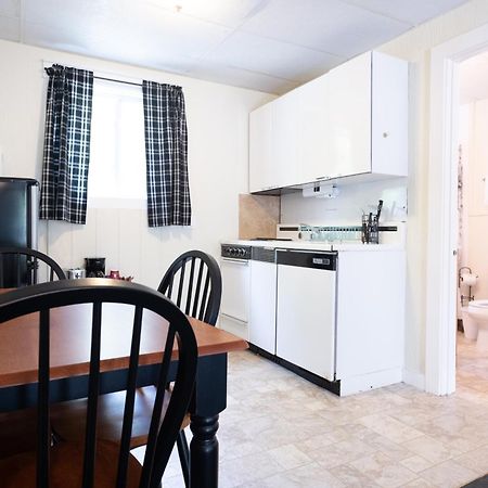 Acadia Pines Motel バー・ハーバー エクステリア 写真