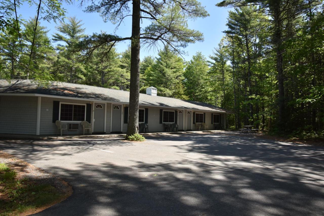 Acadia Pines Motel バー・ハーバー エクステリア 写真
